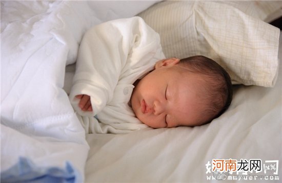 新生宝宝怎么睡最安全 盘点新生宝宝最安全的3个睡姿