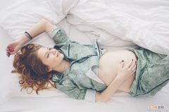 二胎怀孕40天小腹显怀