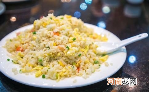 夏天宝宝必须少吃这4类食物