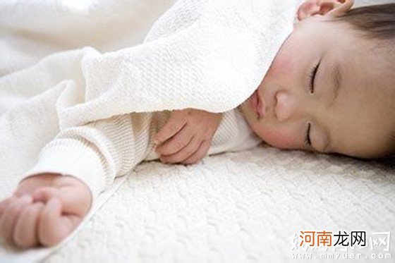 2岁宝宝睡眠时间标准 看看你的孩子睡够了没