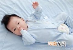 如何轻松地给宝宝穿衣服呢