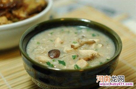 宝宝营养食谱：鸡肉末碎菜粥