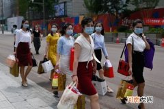 “小姐姐”经济来了 年轻女性推动中国消费增长