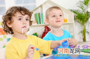 宝宝幼儿园 公立与私立 哪个更有优势？