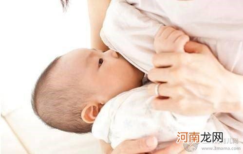 宝宝吃母乳老咬我奶头怎么办