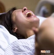 43岁产妇二胎危害