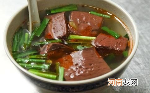 宝宝明目食谱之韭菜炒羊肝