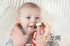 母乳是透明色的正常吗