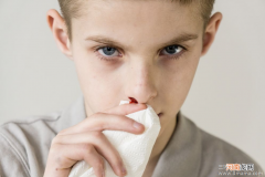 孩子鼻子出血怎么办 这些做法才能有效止血
