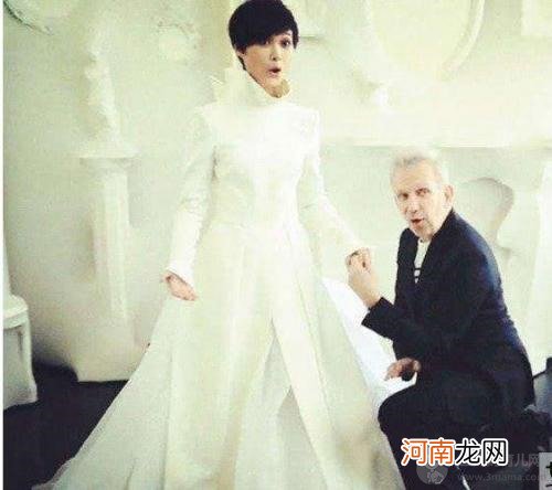 李宇春老公是谁结婚照 李宇春的78岁富翁老公哪里人资料简介照片