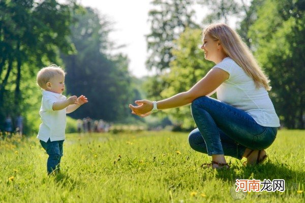 宝宝学走路如何阶段式训练 掌握这几点宝宝走路更快