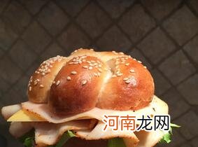 儿童营养食谱：章鱼面包