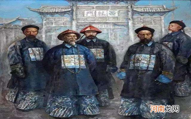 九门提督和领侍卫内大臣谁更厉害？你看当过领侍卫内大臣的是谁