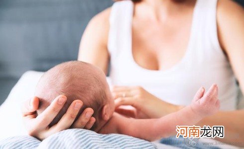 产后奶水不足？避开4个“坑”，妈妈哺乳能轻松一点