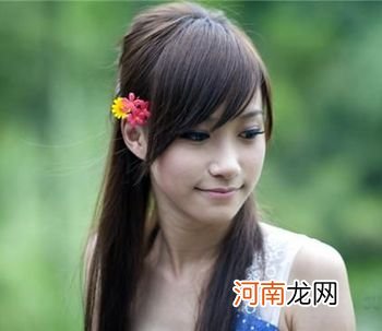 女生斜刘海可爱发型 可爱女孩发型图片