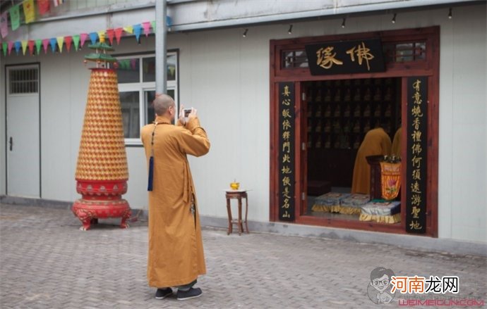 释明心耳垂是真的吗 最帅和尚释明心出家前的照片遭扒