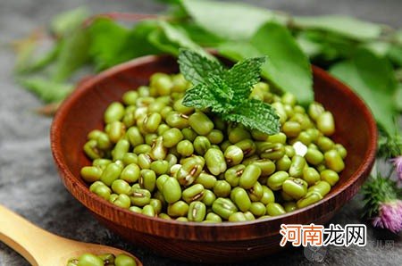 这位妈妈只做了3步，竟让孩子每晚主动早睡觉！