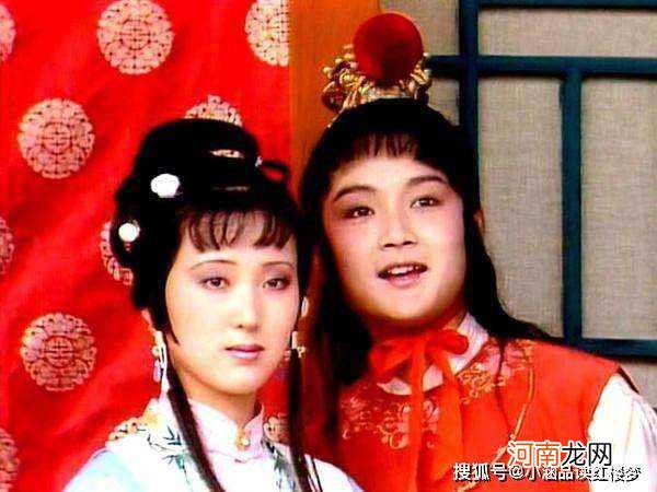 红楼梦：薛宝钗和林黛玉遇“难”后，王熙凤会帮助谁？
