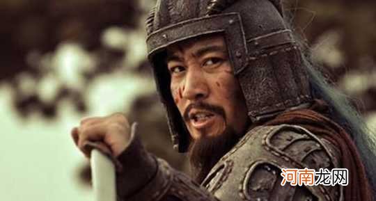江东有一位小将，23岁战胜关羽，26岁击败刘备，却英年早逝