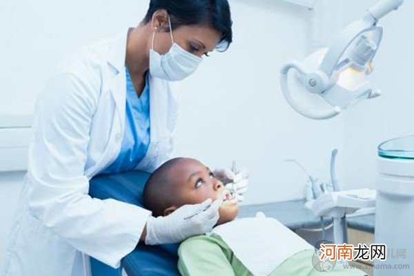 小孩换门牙歪了怎么办 孩子的颜值究竟能否逆袭呢