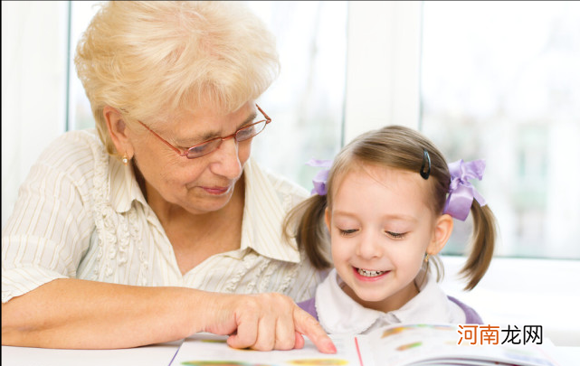 4岁孙女智商超群，仅因奶奶坚持做三件事，分享的方法简单而实用