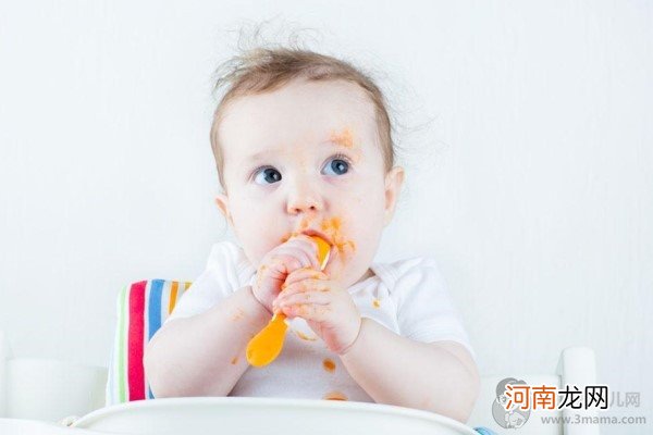 宝宝与大人共用碗筷的危害 专用餐具真的很有必要