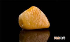 疯狂的石头——1克卖出10万顶 级田黄