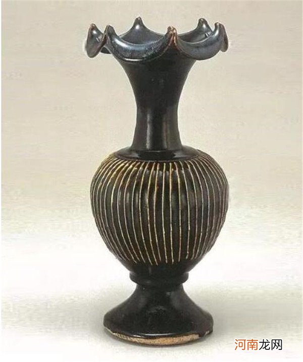 磁州窑白釉黑剔花龙纹瓶，最常用的辨伪方法有哪些！