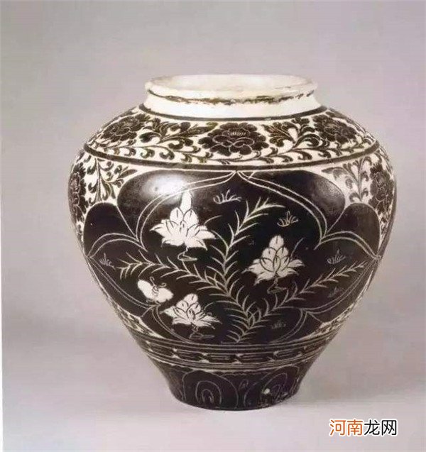 磁州窑白釉黑剔花龙纹瓶:中国贡献给世界的创造