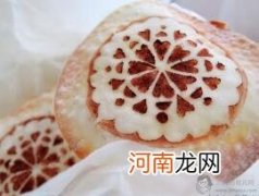 儿童饺子食谱：蕾丝饺子皮脆饼