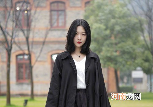 头大脸大女生适合什么发型 2022年女生短直发了解下 解决烦恼