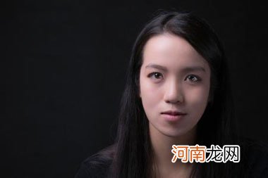 南瓜子脸适合什么发型 南瓜子脸适合短发吗