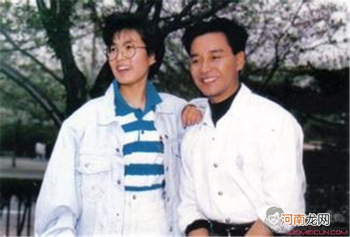 李善姬在韩国很牛吗 张国荣陪她游香港两人什么关系