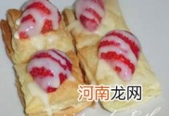 儿童食谱火烧、酥饼类：草莓恋奶酥饼