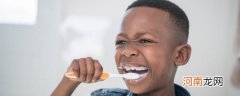 儿童牙膏到底含氟好还是不含好 小孩牙膏是含氟好还是不含氟好