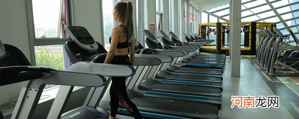 每天跑步机走路1小时会不会瘦 每天在跑步机上走一个小时可以减肥吗