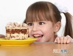 警惕！多吃糖影响孩子生长发育