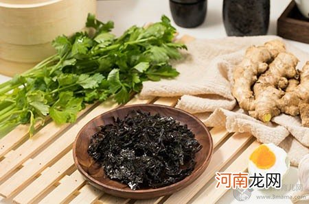 宝宝出生时，麻麻先破水，还是先见红？原来因为这个！