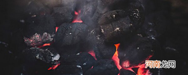 木炭怎么烧制 木炭作坊式生产方法分享
