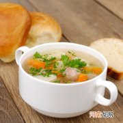 宝宝开胃汤谱——番茄马蹄肉丸汤