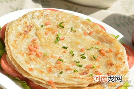 纸盘彩色鱼挂饰手工制作