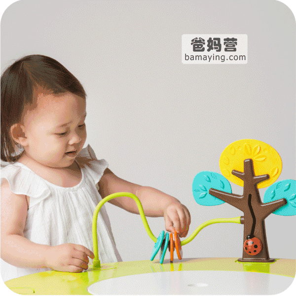 1岁1个月宝宝亲子游戏推荐:摇摇晃晃坐摇篮