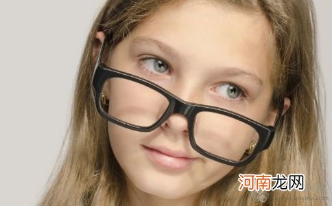 孕期还可以带隐形眼镜吗？孕妈最好别戴