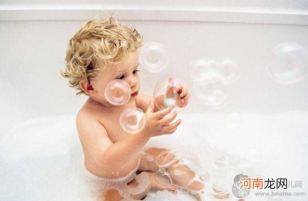 产妇的初乳是不是咸口味的？初乳也被称为“黄金液体”？