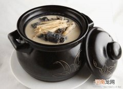 产后虚弱食谱：糯香百合蒸乌鸡