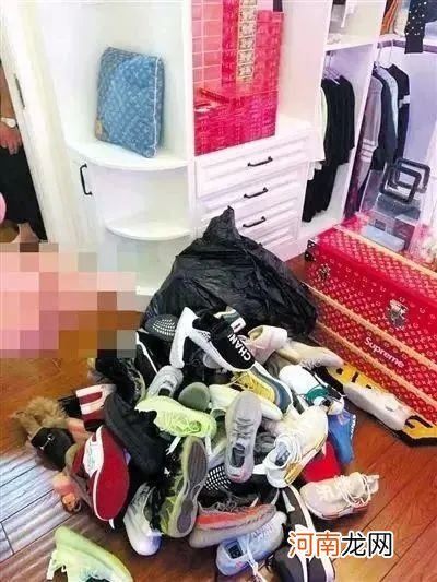 涨疯了！8倍、17倍、31倍 原价1499卖48889！国产鞋遭爆炒 有人几天赚一辆车