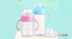 选合适宝宝的奶瓶关注两方面