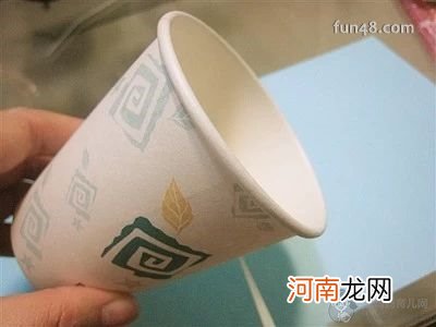 用纸杯做手工艺品教程