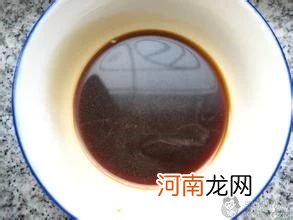 干鱼怎么做好吃?蒜香咸香的青蒜烧干鱼做法