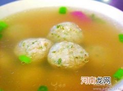 增进生长发育的荠菜肉圆汤